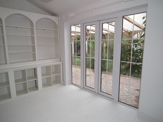 3 bedroom house, Manor Farm Cottages, Etchilhampton SN10