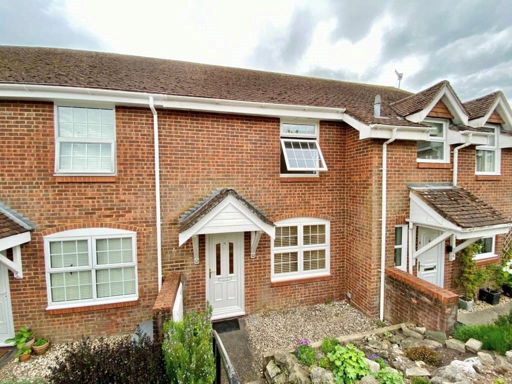 2 bedroom house, Aubrey Close, Marlborough SN8
