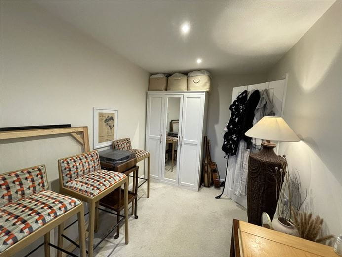 2 bedroom house, Aubrey Close, Marlborough SN8