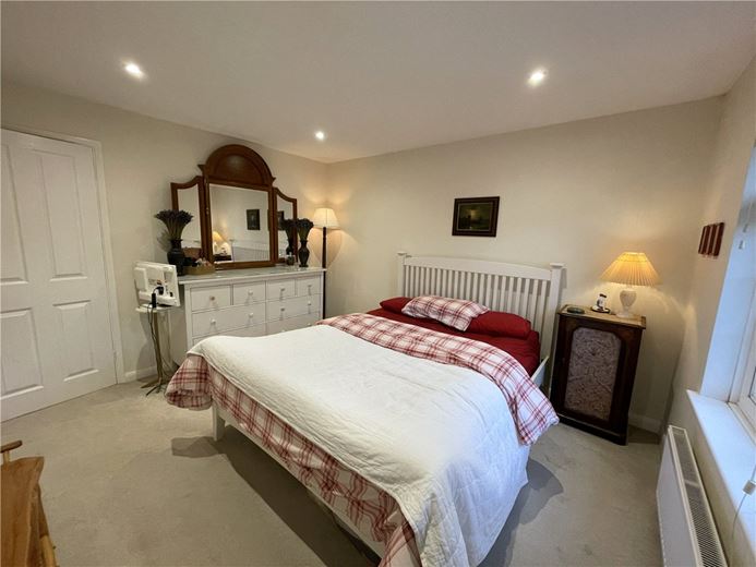 2 bedroom house, Aubrey Close, Marlborough SN8