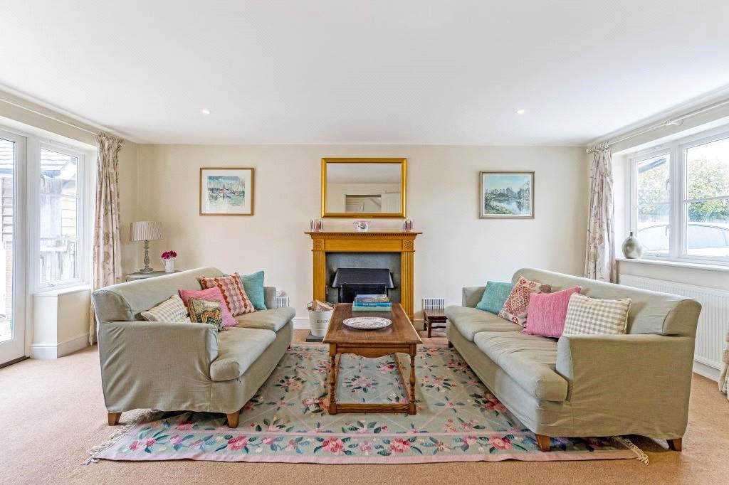 3 bedroom house, Pewsey Road, Upavon SN9