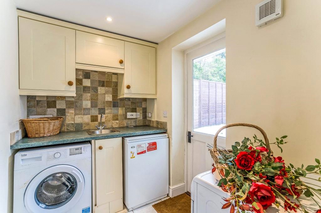 3 bedroom house, Pewsey Road, Upavon SN9