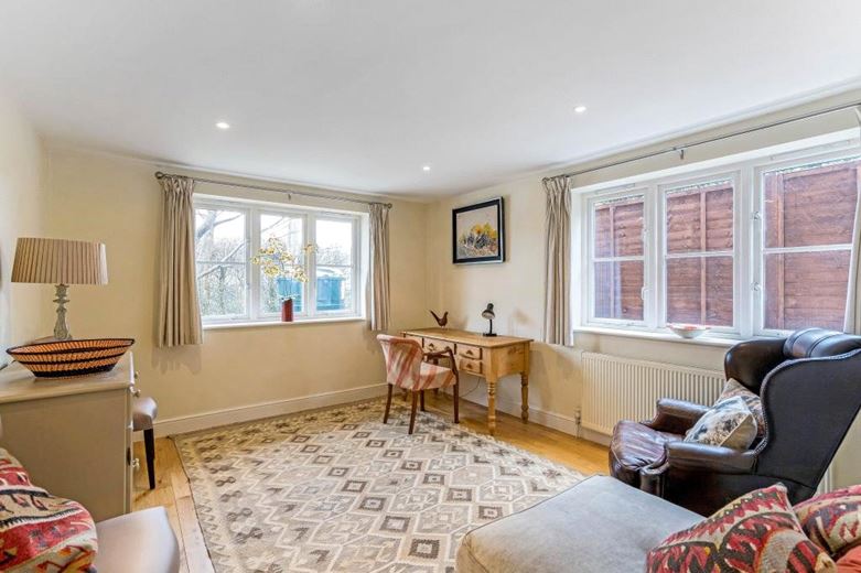 3 bedroom house, Pewsey Road, Upavon SN9