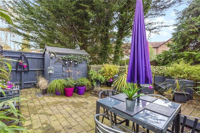 4 bedroom house, Avon Place, River Street SN9 - Let Agreed