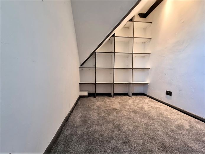 4 bedroom house, Avon Place, River Street SN9 - Let Agreed