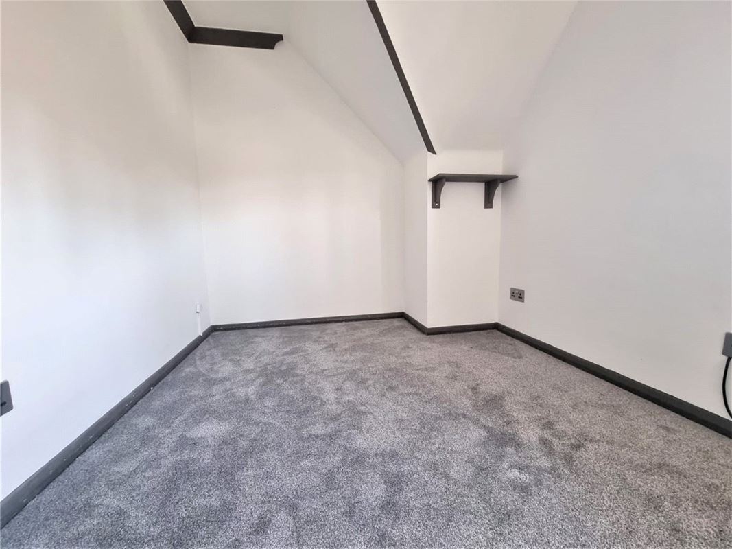 4 bedroom house, Avon Place, River Street SN9 - Let Agreed