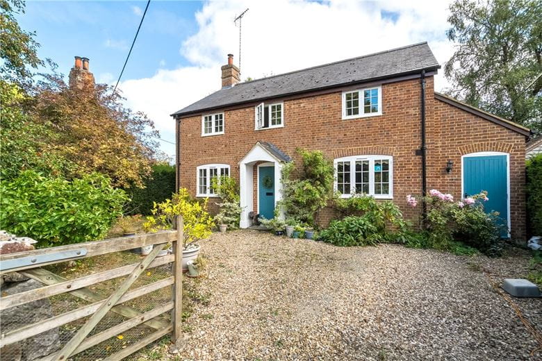 3 bedroom house, East Kennett, Marlborough SN8 - Let Agreed