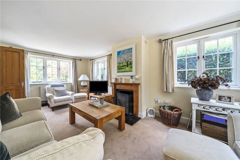 3 bedroom house, East Kennett, Marlborough SN8 - Let Agreed