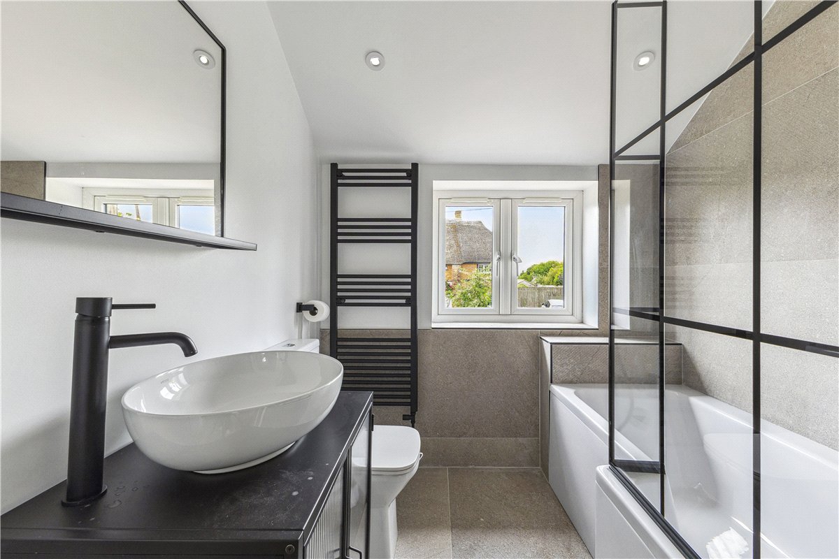 4 bedroom house, High Street, Burbage SN8 - Let Agreed