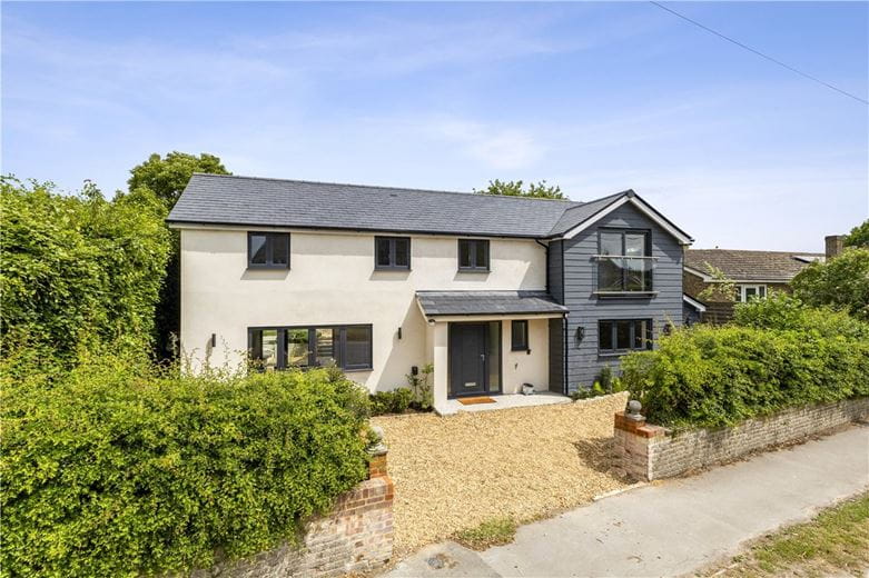 4 bedroom house, High Street, Burbage SN8 - Let Agreed