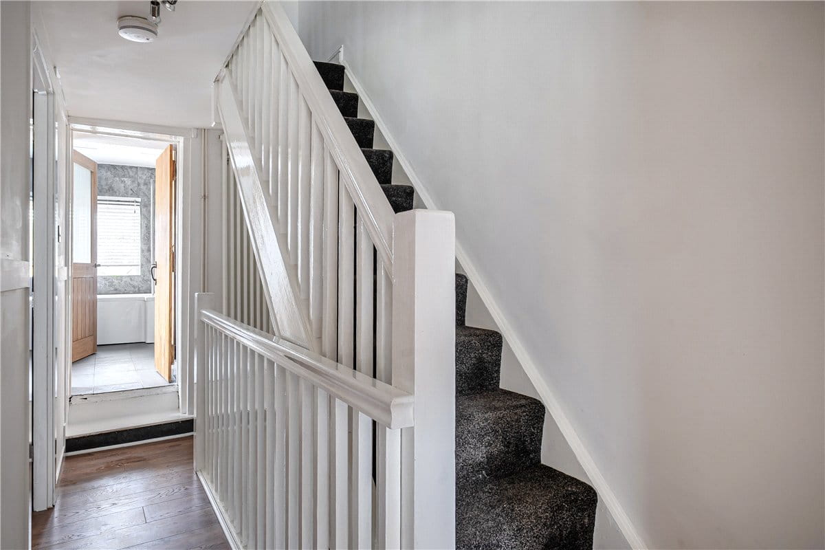 2 bedroom maisonette, High Street, Marlborough SN8 - Available