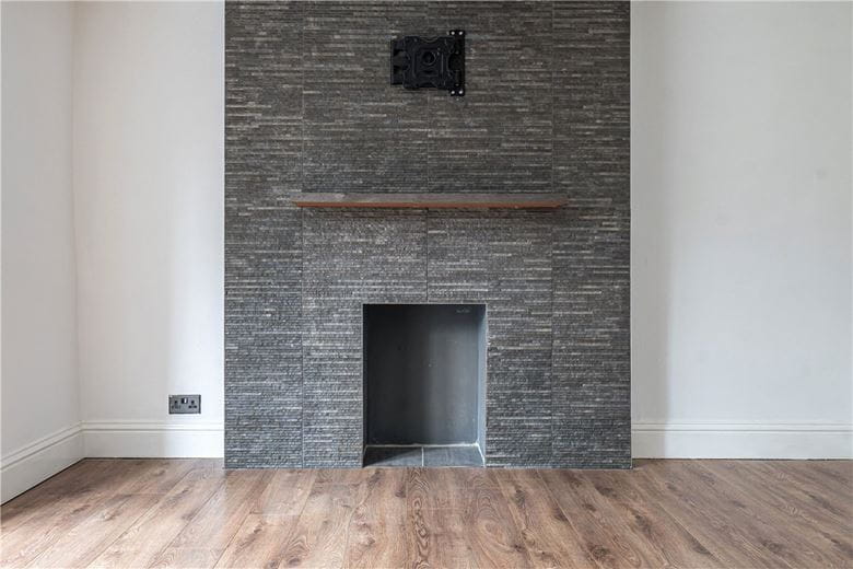 2 bedroom maisonette, High Street, Marlborough SN8 - Available