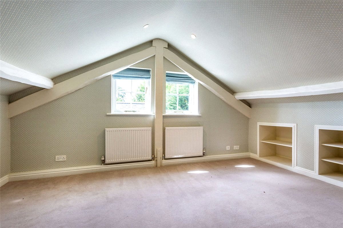 8 bedroom house, Oxenwood, Marlborough SN8 - Available