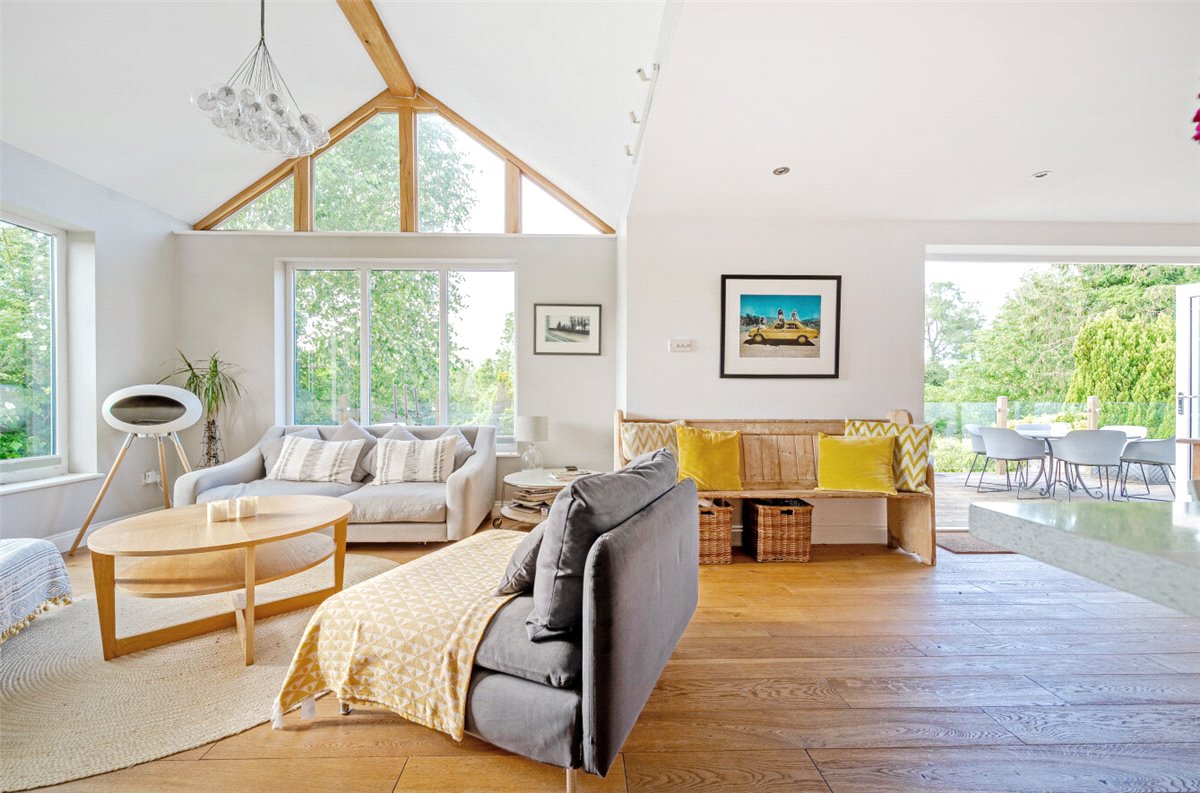 4 bedroom house, High Street, Manton SN8 - Available