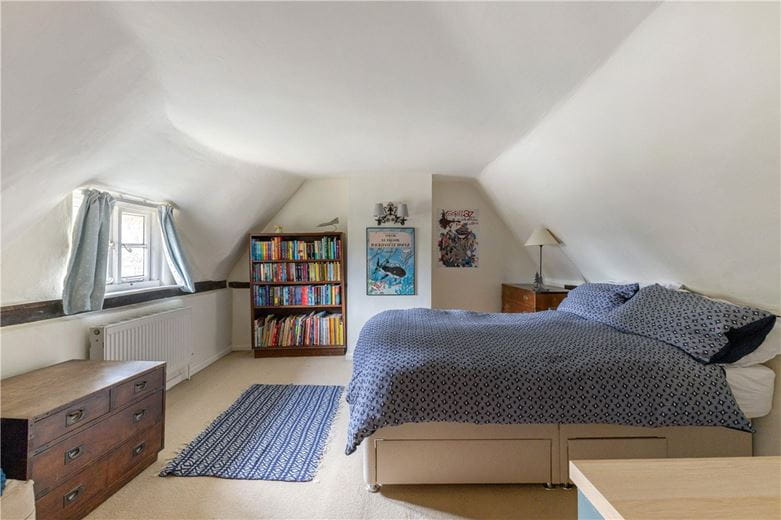 4 bedroom house, Easton Royal, Pewsey SN9 - Available