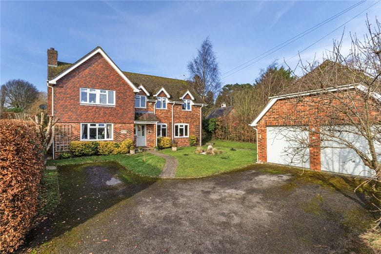 5 bedroom house, Back Lane, Marlborough SN8 - Available