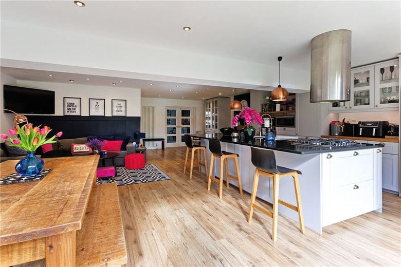 5 bedroom house, Fortunes Field, Broad Hinton SN4 - Sold STC