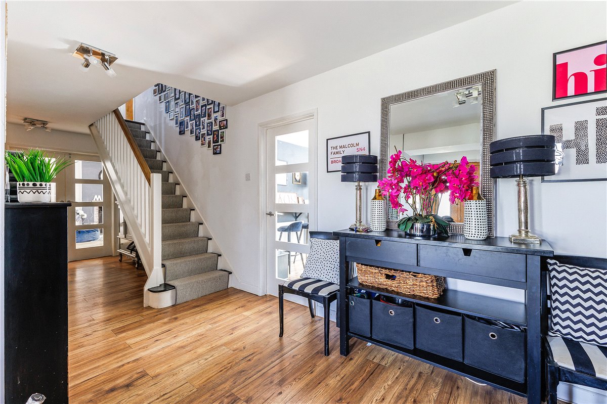 5 bedroom house, Fortunes Field, Broad Hinton SN4 - Sold STC