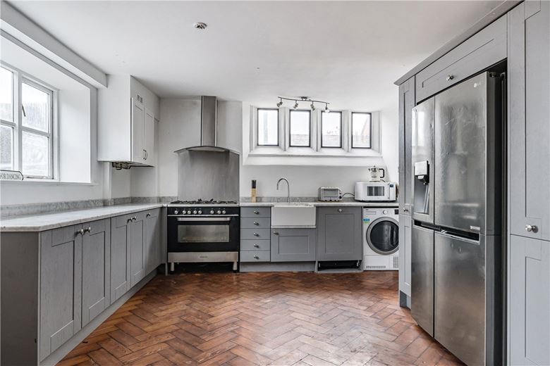 3 bedroom house, Herd Street, Marlborough SN8 - Available