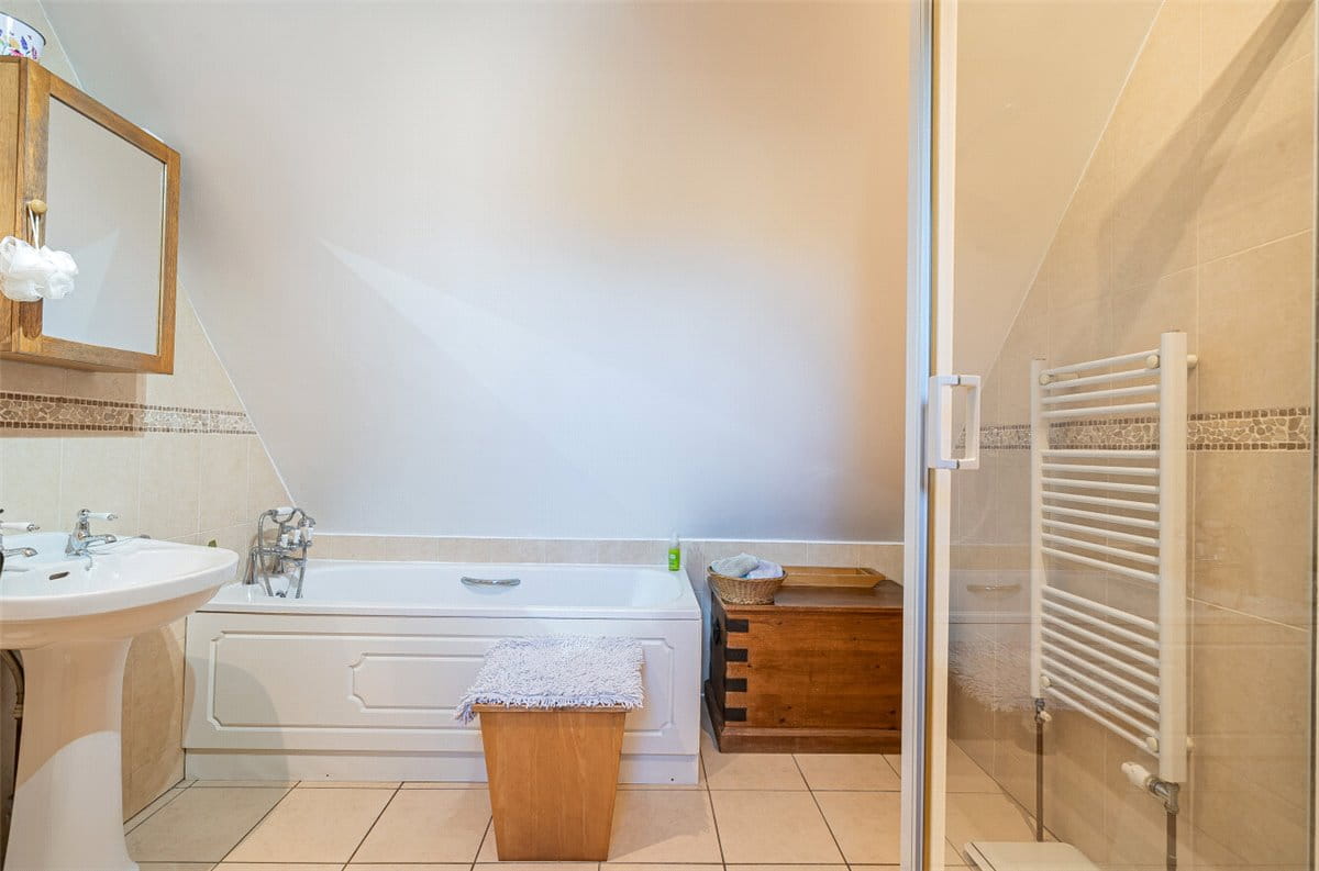 3 bedroom cottage, Trusloe Cottages, Avebury Trusloe SN8 - Available