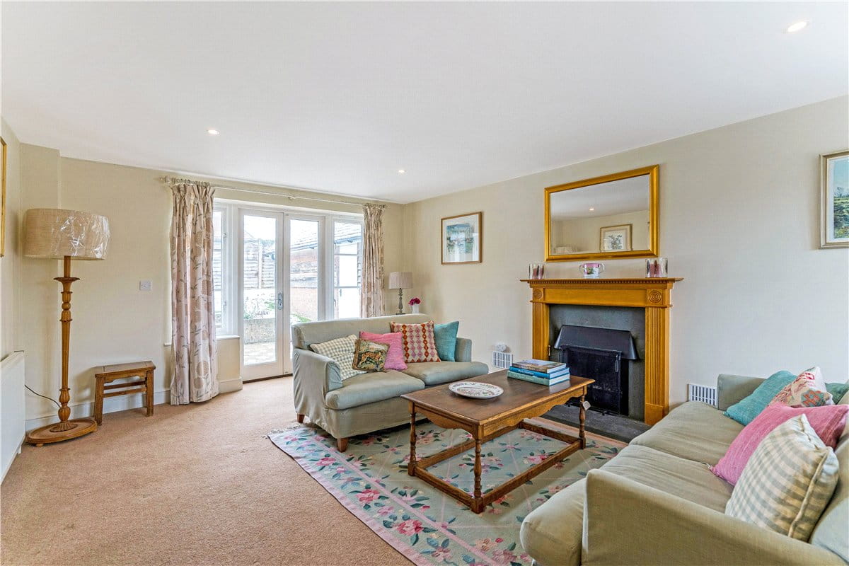 3 bedroom house, Pewsey Road, Upavon SN9 - Available