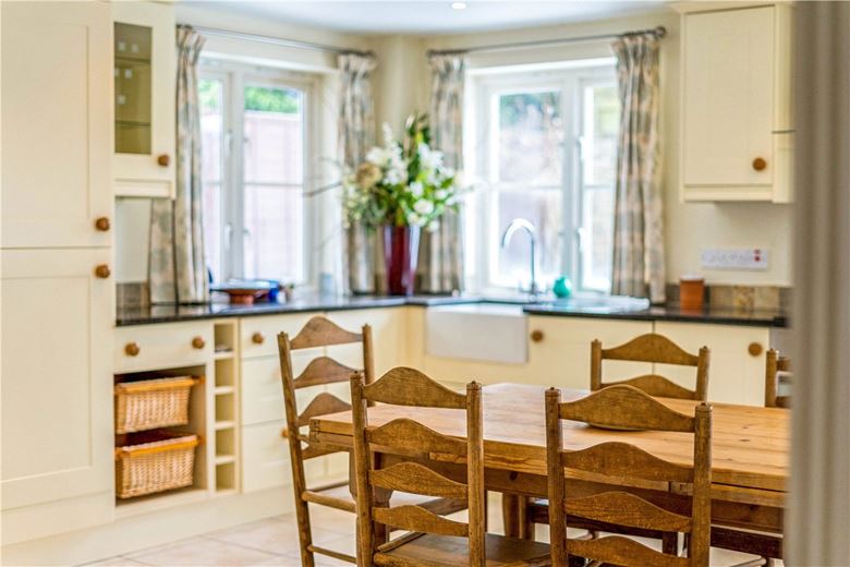 3 bedroom house, Pewsey Road, Upavon SN9 - Available