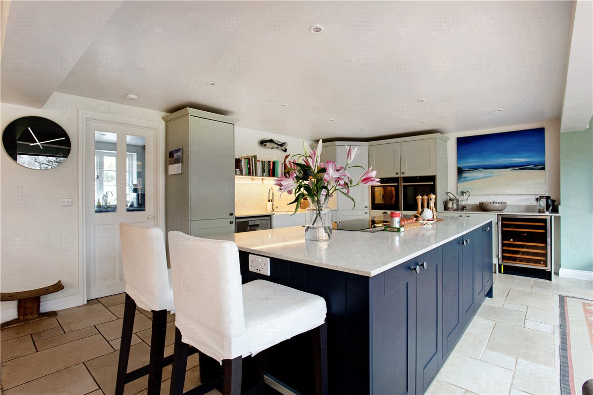 4 bedroom house, Lower Fyfield, Marlborough SN8 - Available