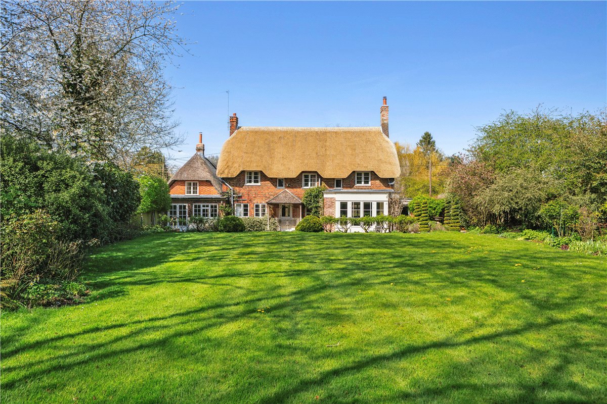 5 bedroom house, The Street, Marden SN10 - Available