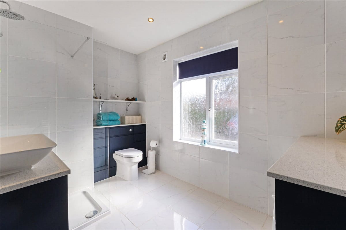 4 bedroom house, Upavon Road, North Newnton SN9 - Available