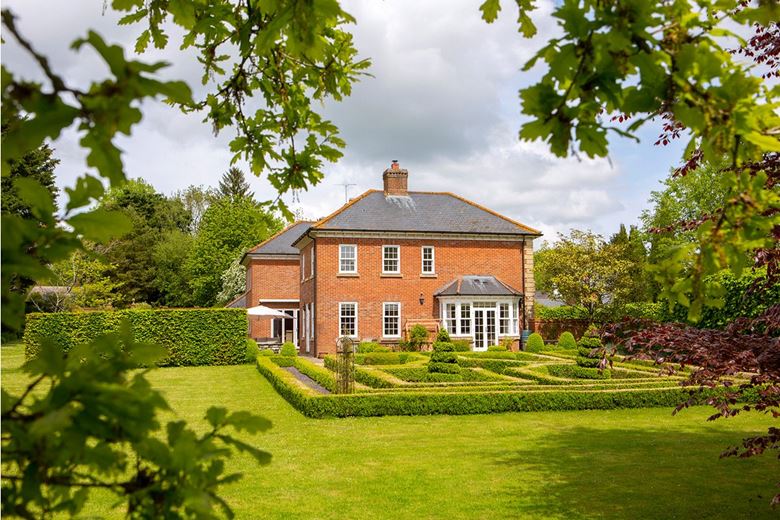 6 bedroom house, Milton Lilbourne, Pewsey SN9 - Available