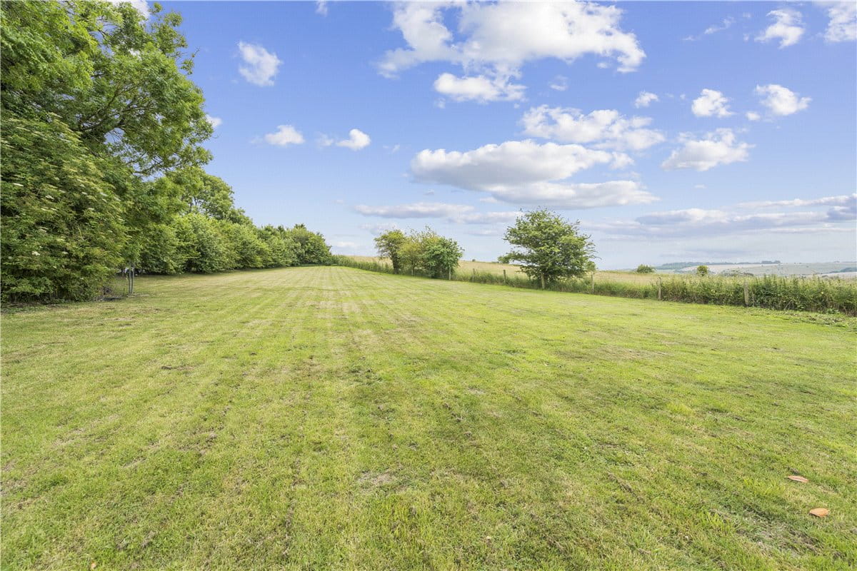 4 bedroom house, West Kennett, Marlborough SN8 - Available