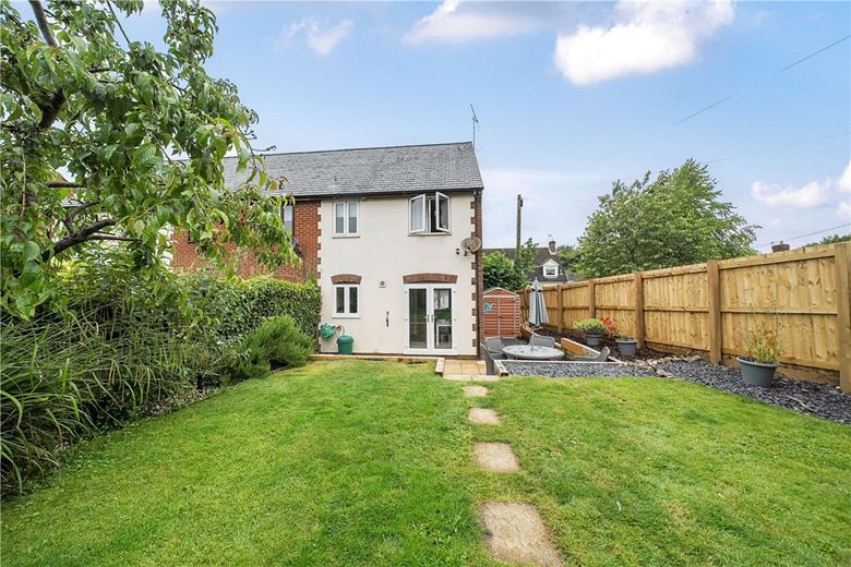 3 bedroom house, Marlborough Road, Ogbourne St. George SN8 - Available