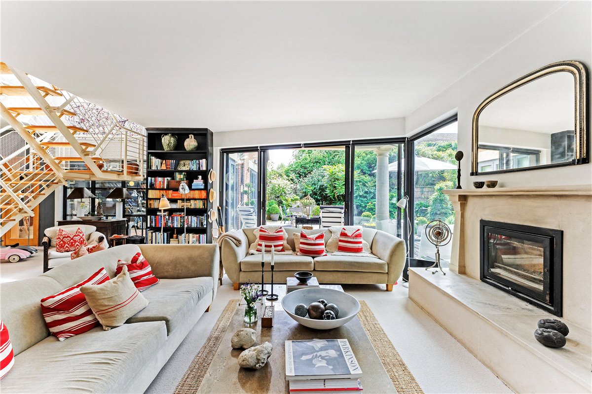 3 bedroom house, Lockeridge, Marlborough SN8 - Available