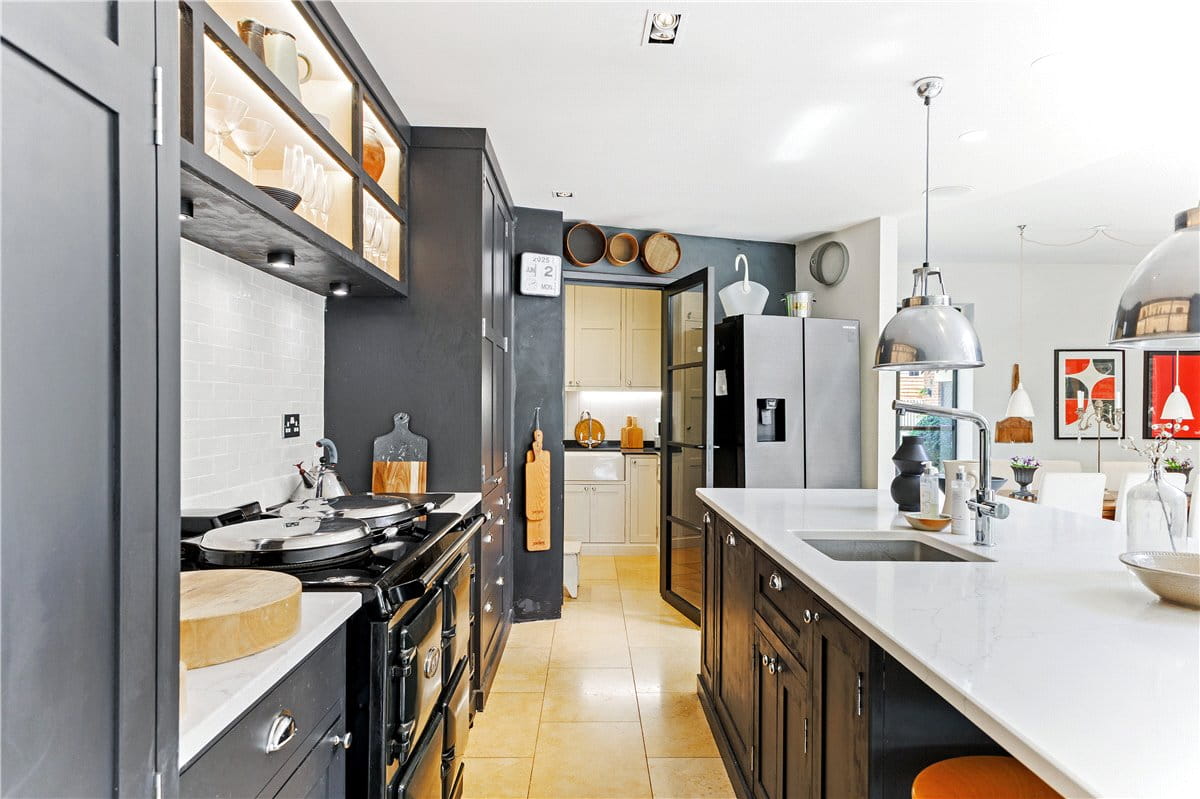 3 bedroom house, Lockeridge, Marlborough SN8 - Available