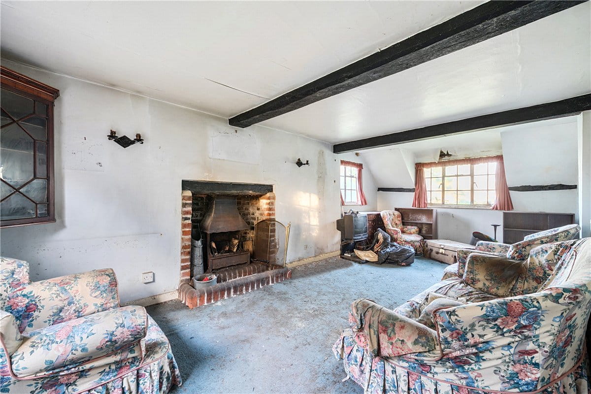 3 bedroom house, Westcourt, Burbage SN8 - Available