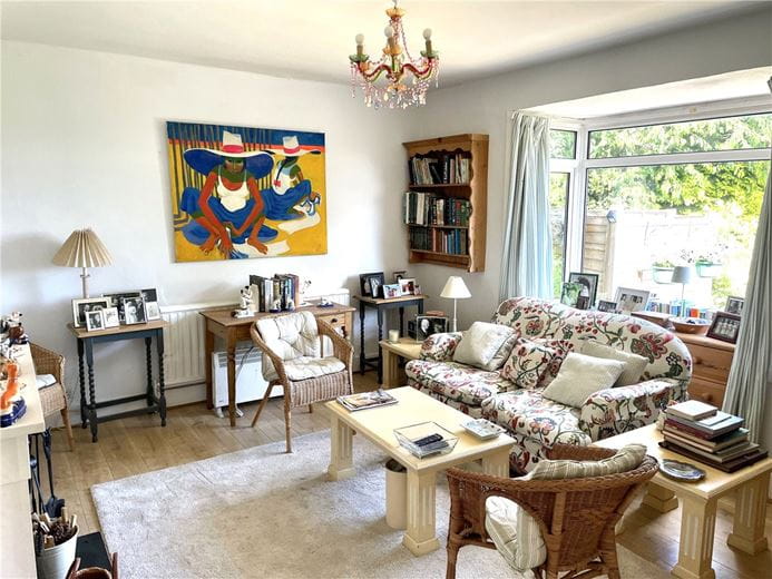 3 bedroom bungalow, Pipers Piece, Herd Street SN8 - Available