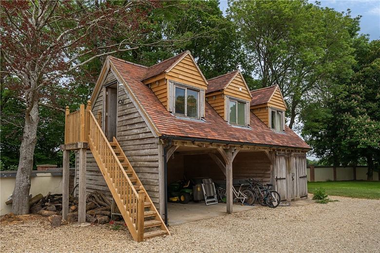 5 bedroom house, Clench Common, Marlborough SN8 - Available