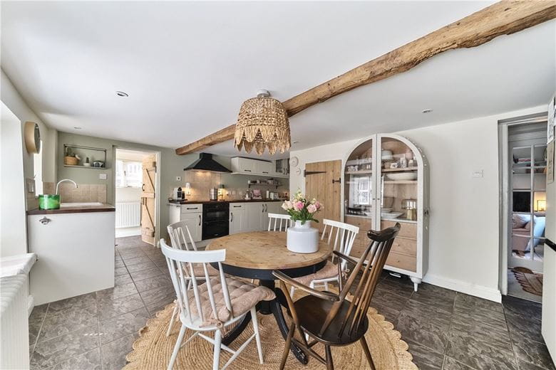 3 bedroom house, Ogbourne St. George, Marlborough SN8 - Available