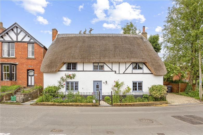 3 bedroom cottage, High Street, Manton SN8 - Available