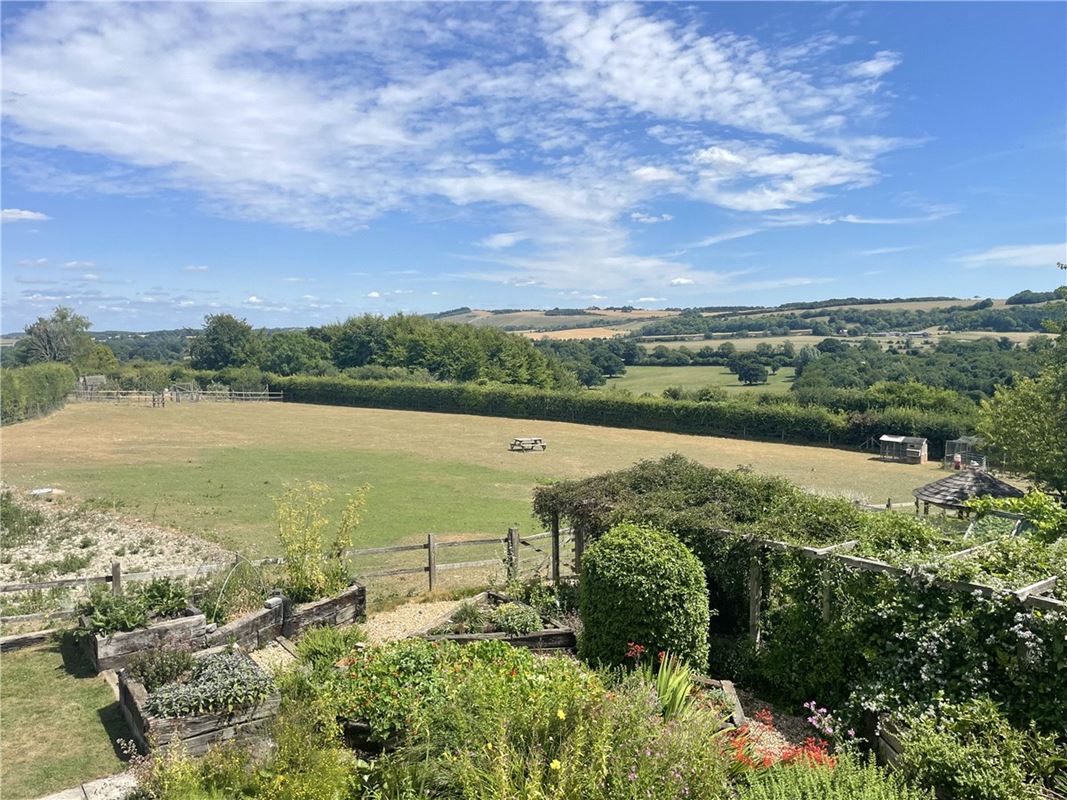 3 bedroom house, Newtown, Shalbourne SN8 - Sold STC