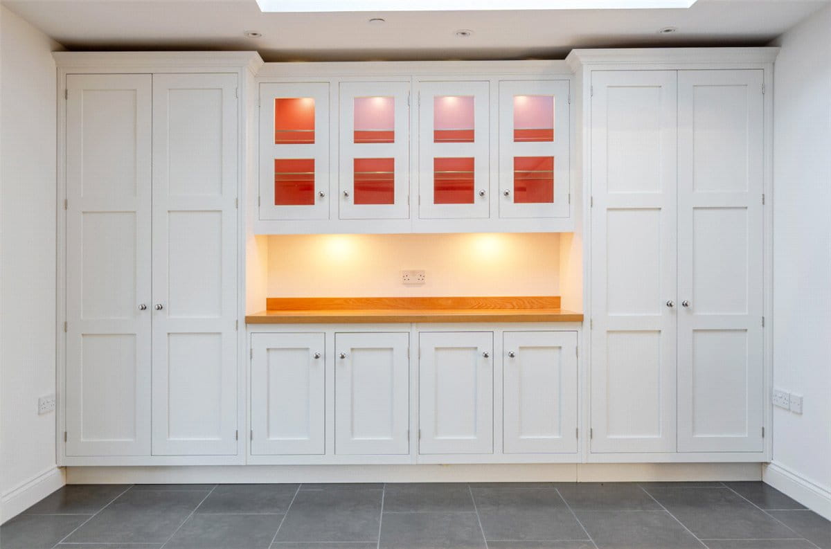 3 bedroom house, Clarendon Court, Marlborough SN8 - Available