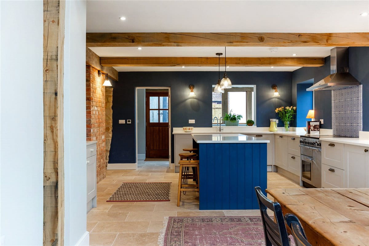 4 bedroom house, High Street, West Lavington SN10 - Available