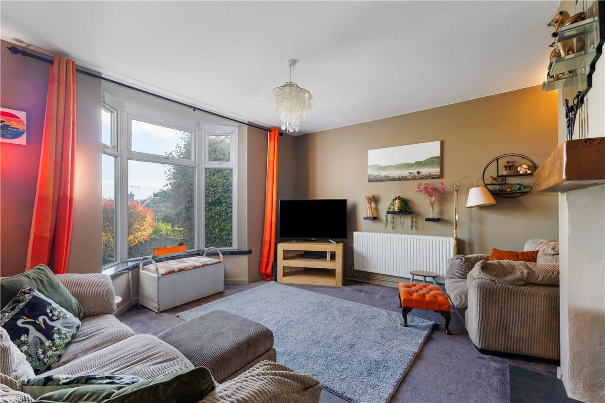 4 bedroom house, Pipers Piece, Herd Street SN8 - Available