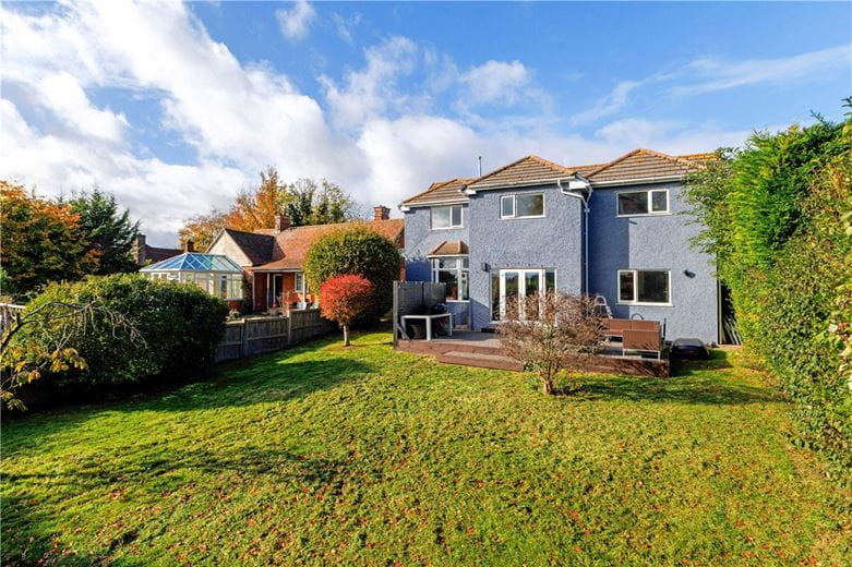 4 bedroom house, Pipers Piece, Herd Street SN8 - Available