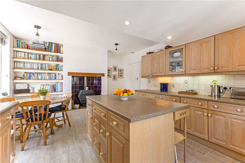 4 bedroom house, Chopping Knife Lane, Marlborough SN8 - Available