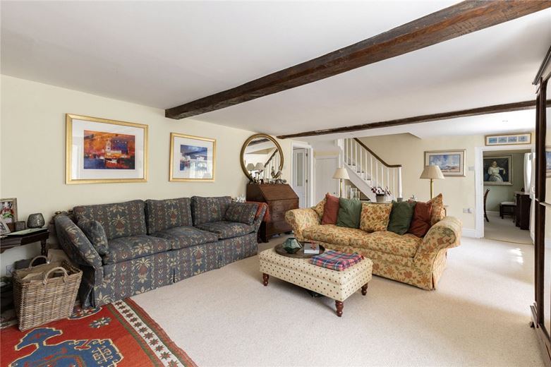 4 bedroom house, Church Walk, Bishopstone SN6 - Available