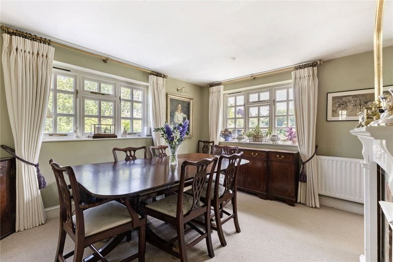 4 bedroom house, Church Walk, Bishopstone SN6 - Available