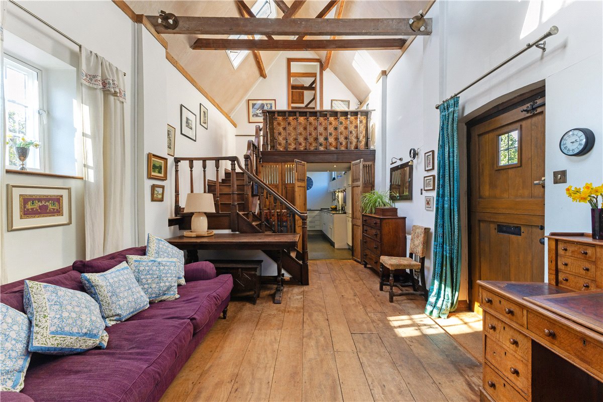 3 bedroom house, Neates Yard, Marlborough SN8 - Sold