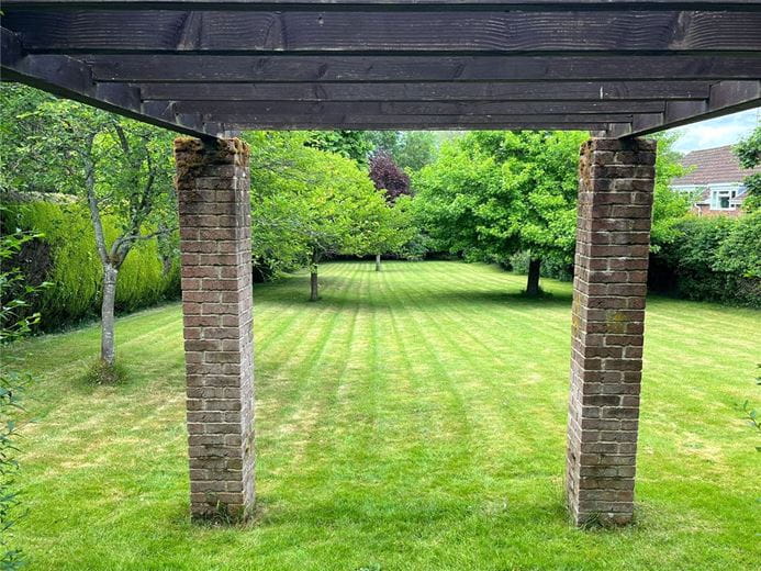 4 bedroom house, High Street, Manton SN8 - Available