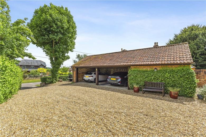 5 bedroom house, Netherstreet, Bromham SN15 - Available
